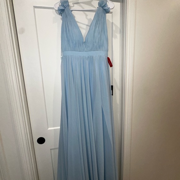 Mac Duggal #55321 size 4 - Light Blue Plunge V-Neck Maxi Dress NWT - Picture 5 of 13